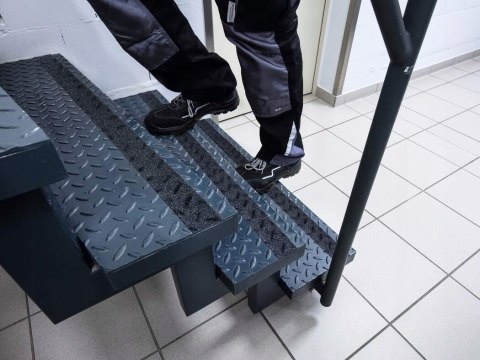 Taśma antypoślizgowa DURALINE GRIP+ FORMFIT 50mm 15m czarna 106401 DURABLE Taśma antypoślizgowa DURALINE GRIP+ FORMFIT 50mm 15m czarna 106401 DURABLE